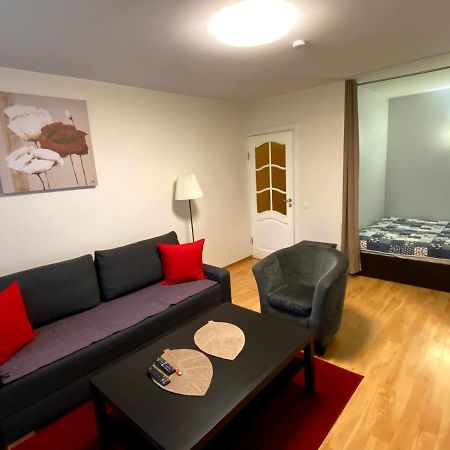 Your Home - Central Studio Apartment, Balcony, Parking & Self Check-In VNO Buitenkant foto