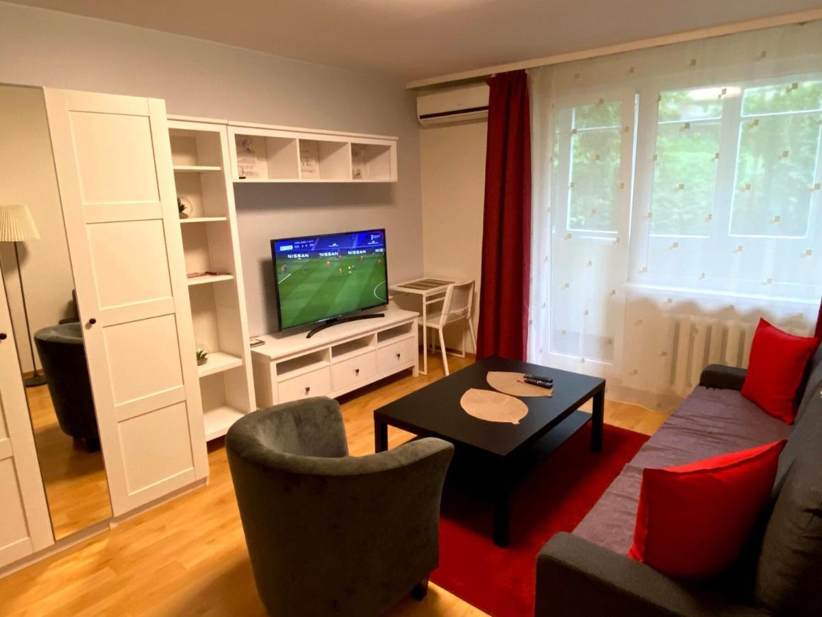 Your Home - Central Studio Apartment, Balcony, Parking & Self Check-In VNO Buitenkant foto
