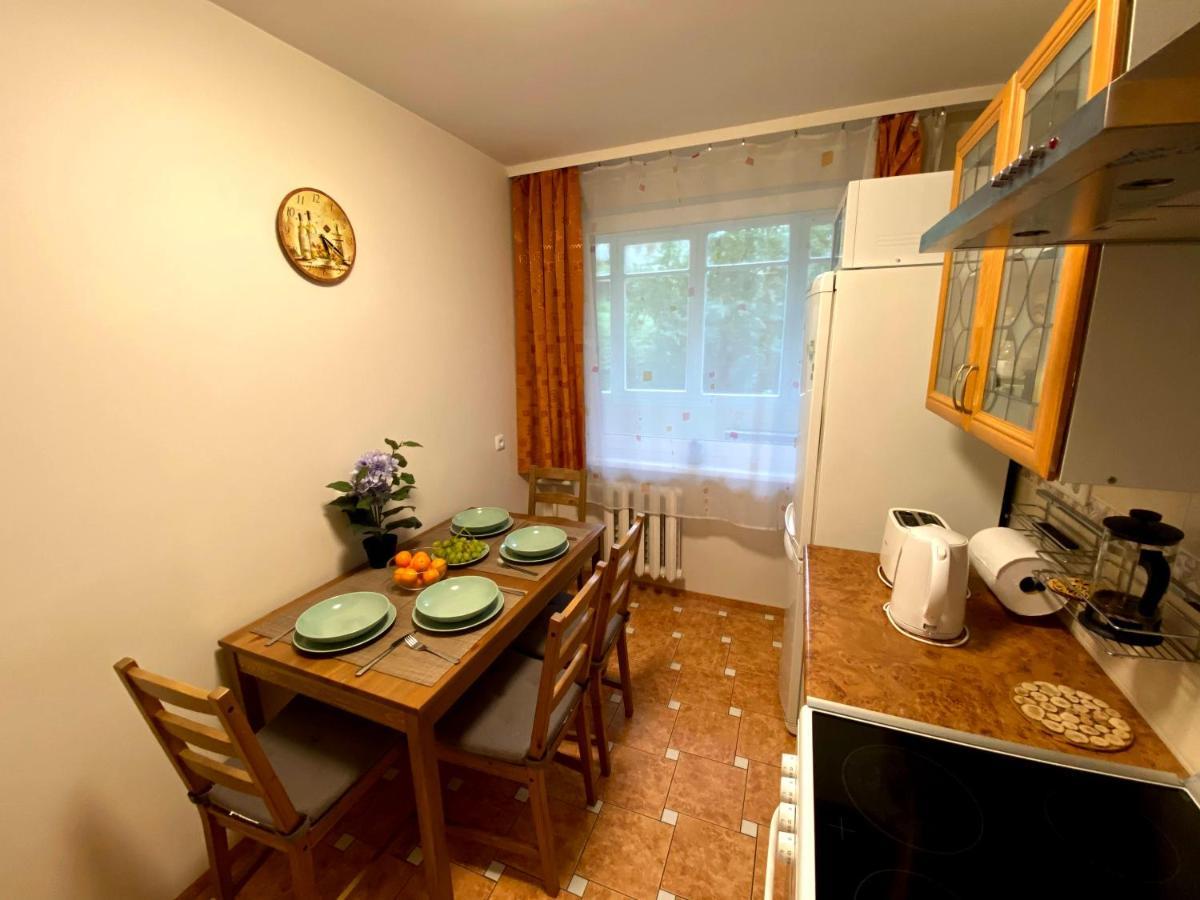 Your Home - Central Studio Apartment, Balcony, Parking & Self Check-In VNO Buitenkant foto