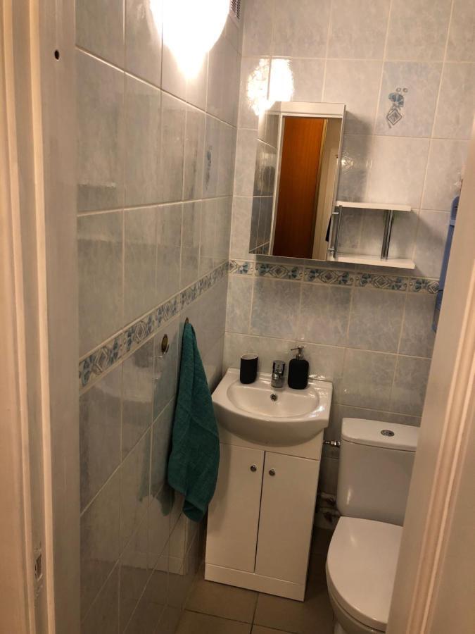 Your Home - Central Studio Apartment, Balcony, Parking & Self Check-In VNO Buitenkant foto